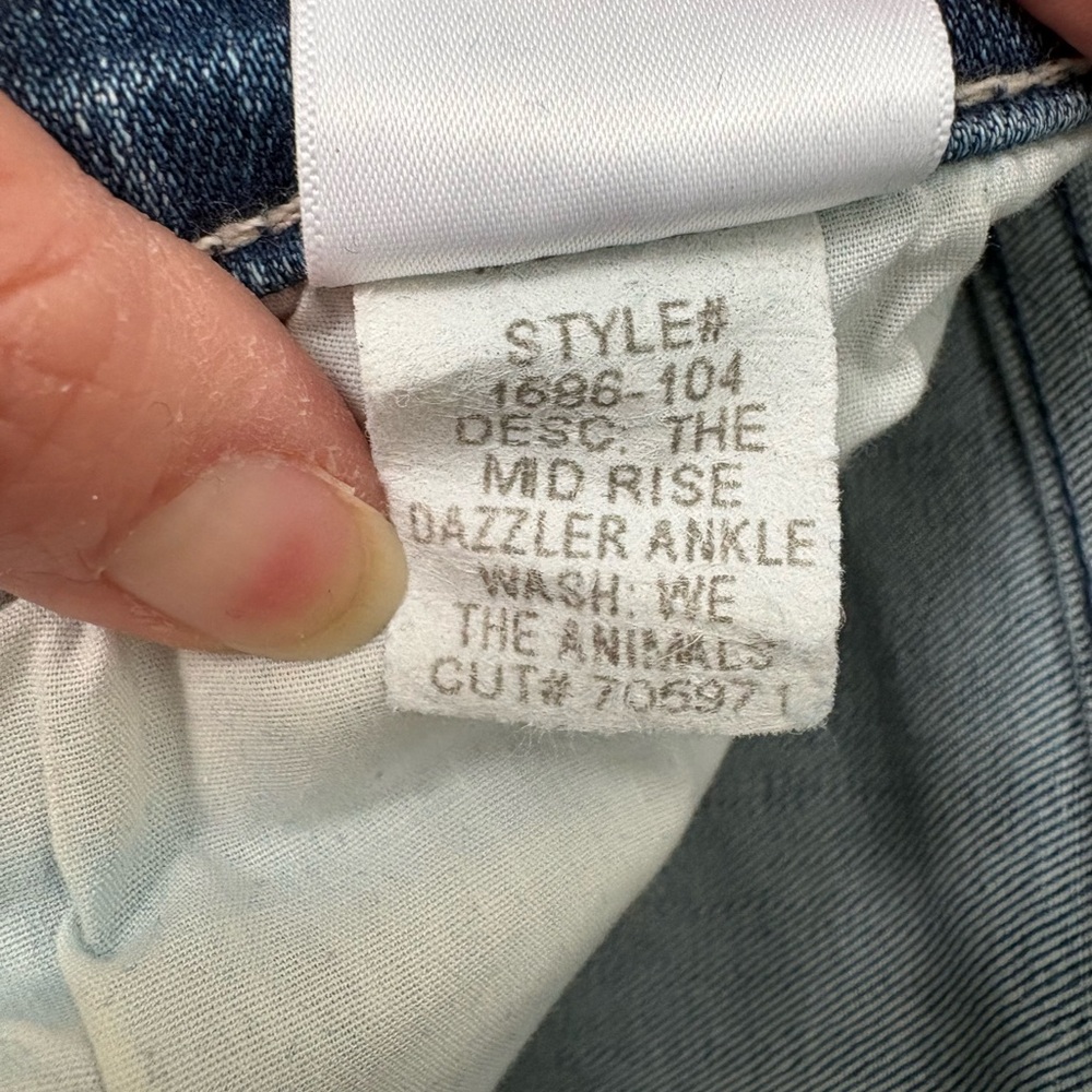 MOTHER Denim The Mid Rise Dazzler Ankle - Picture 3 of 7